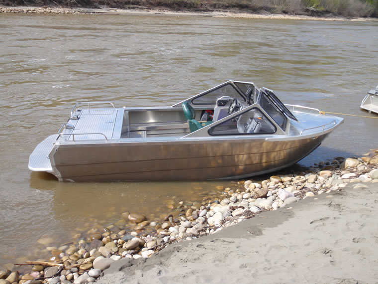 16 foot Expedition EXwelding aluminum jet boat